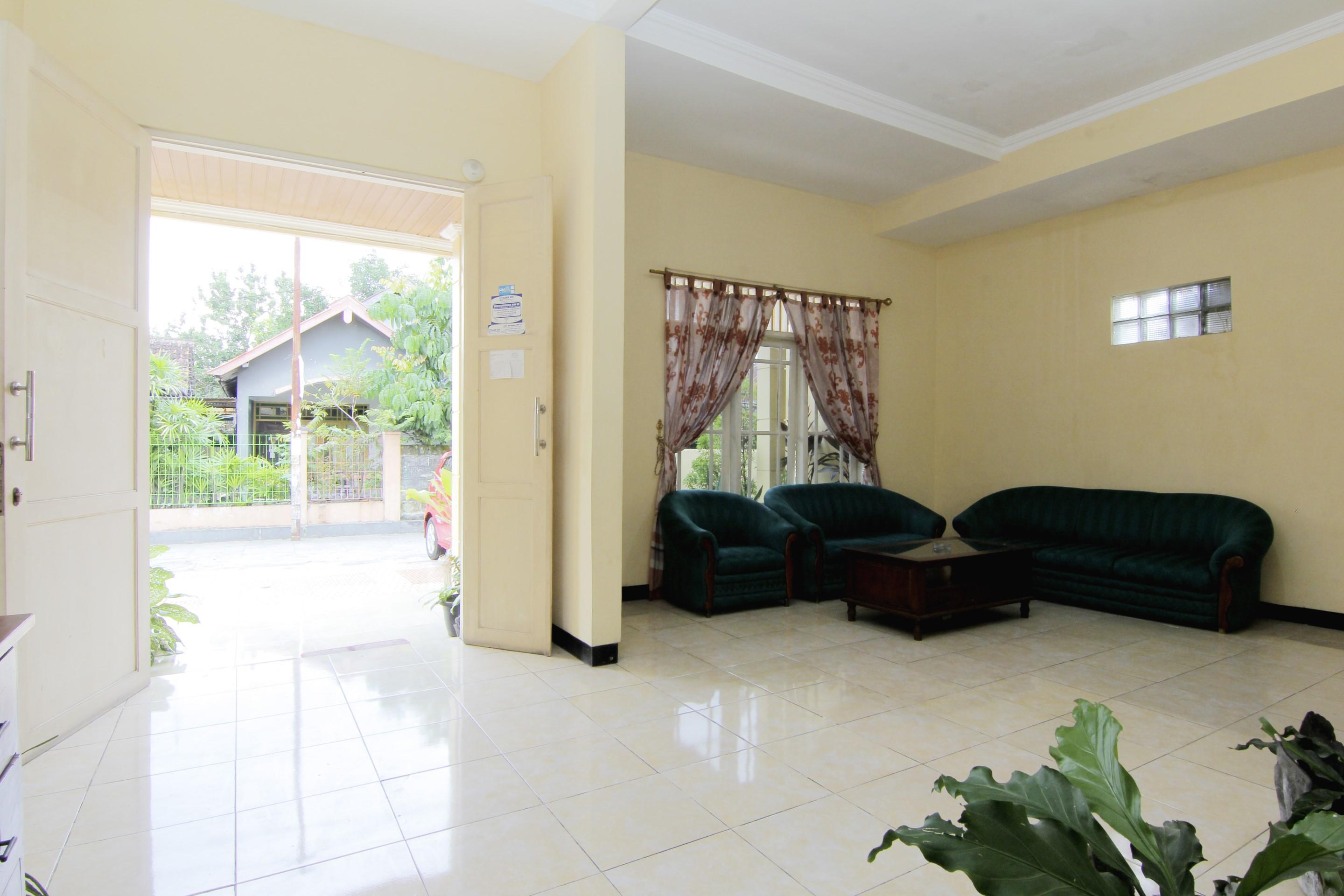 Jj House Gejayan Hotel Kejayan Ngoại thất bức ảnh